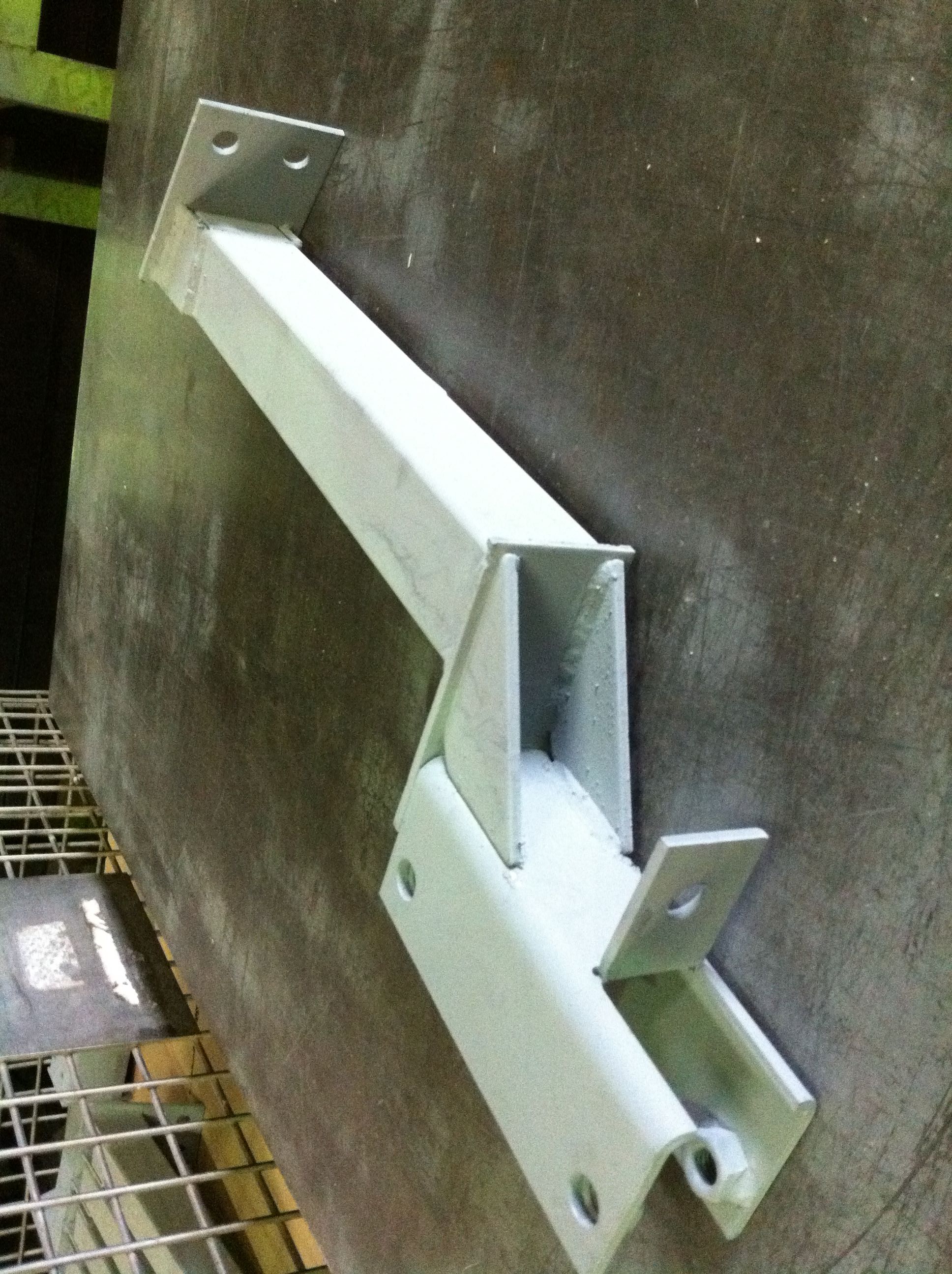 溶融亜鉛めっき材の複合加工～溶接補修まで